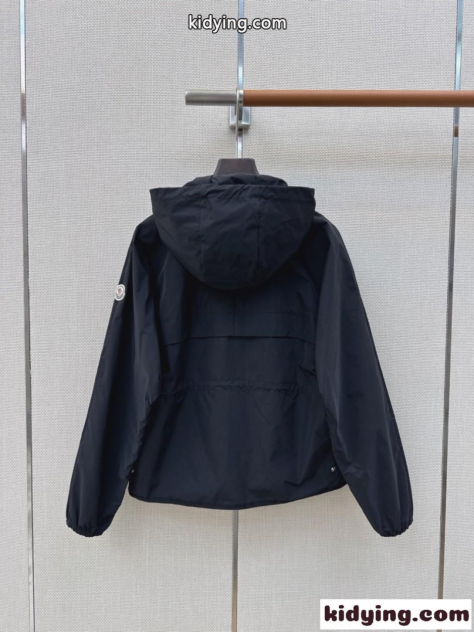 洗練された フーデッド ブルゾン モンクレール ジャケット 偽物 ブラック-4