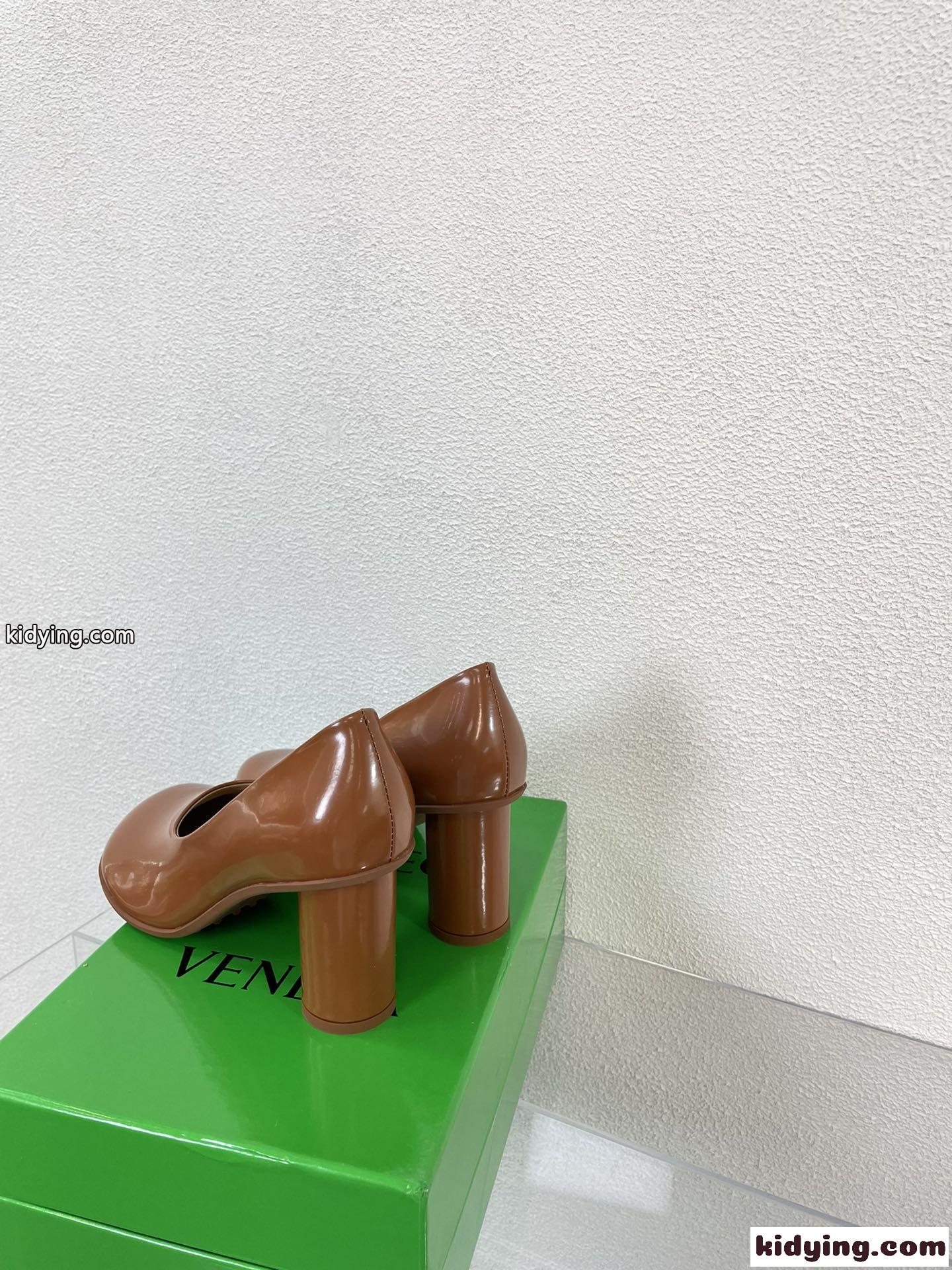 人気 エレガント アトミック パンプス ボッテガ・ヴェネタ パンプス コピー ブラウン-1