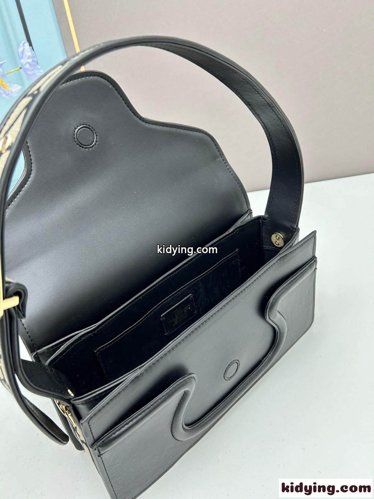 23SS新作 VALENTINO ラ プチ ドゥジエム トワル イコノグラフ スーパーコピー ヴァレンティノ ショルダーバッグ-4