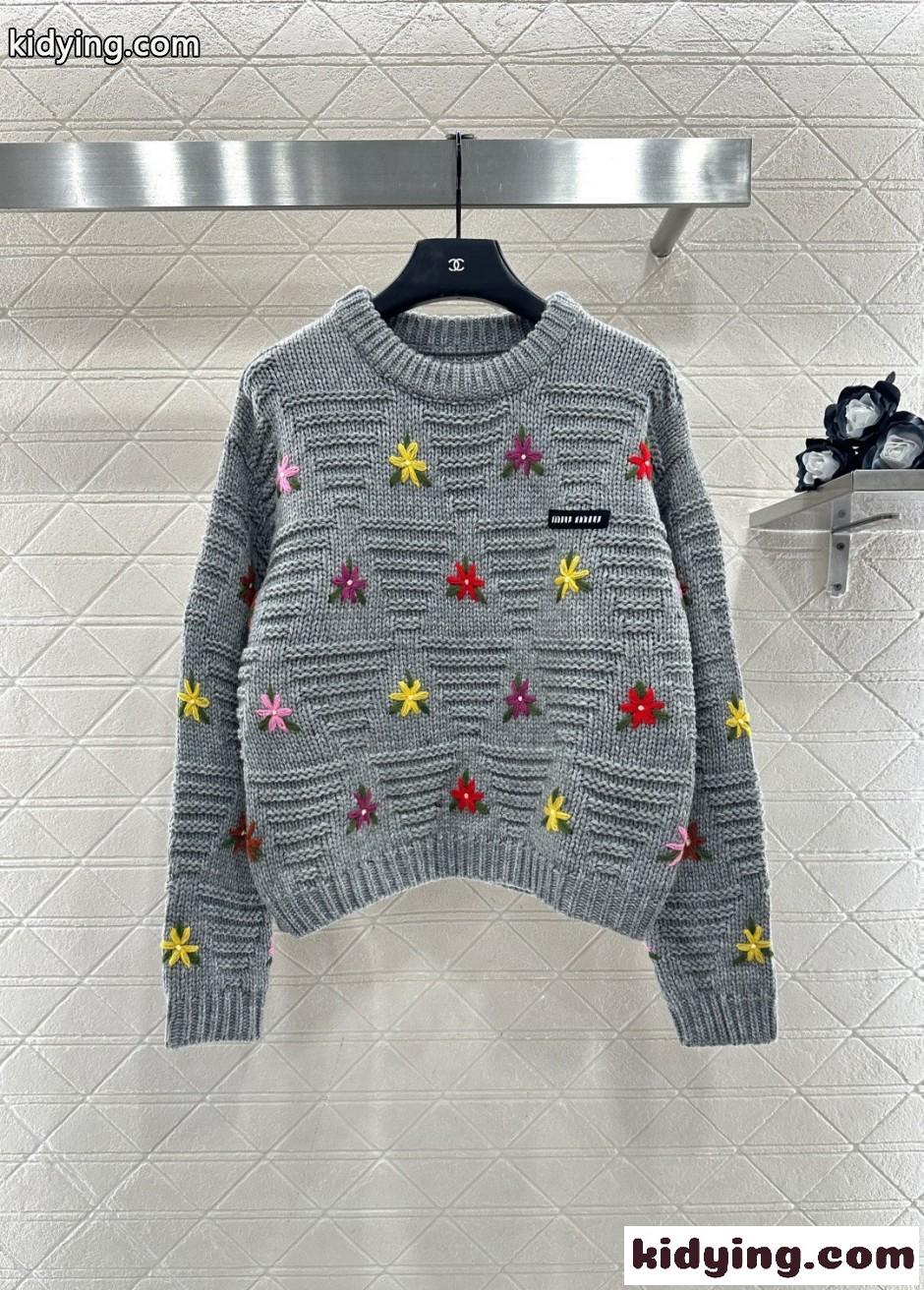 フラワー刺繍 ウール クルーネック ミュウミュウ セーター 偽物 グレー-1