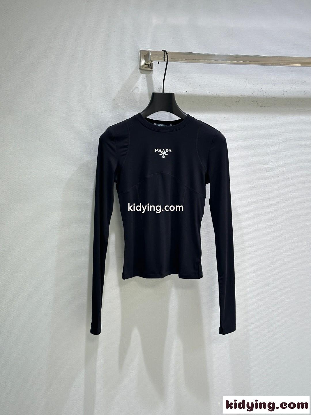 シンプル ロゴプリント 長袖Tシャツ プラダ Tシャツ 偽物 クルーネック-1
