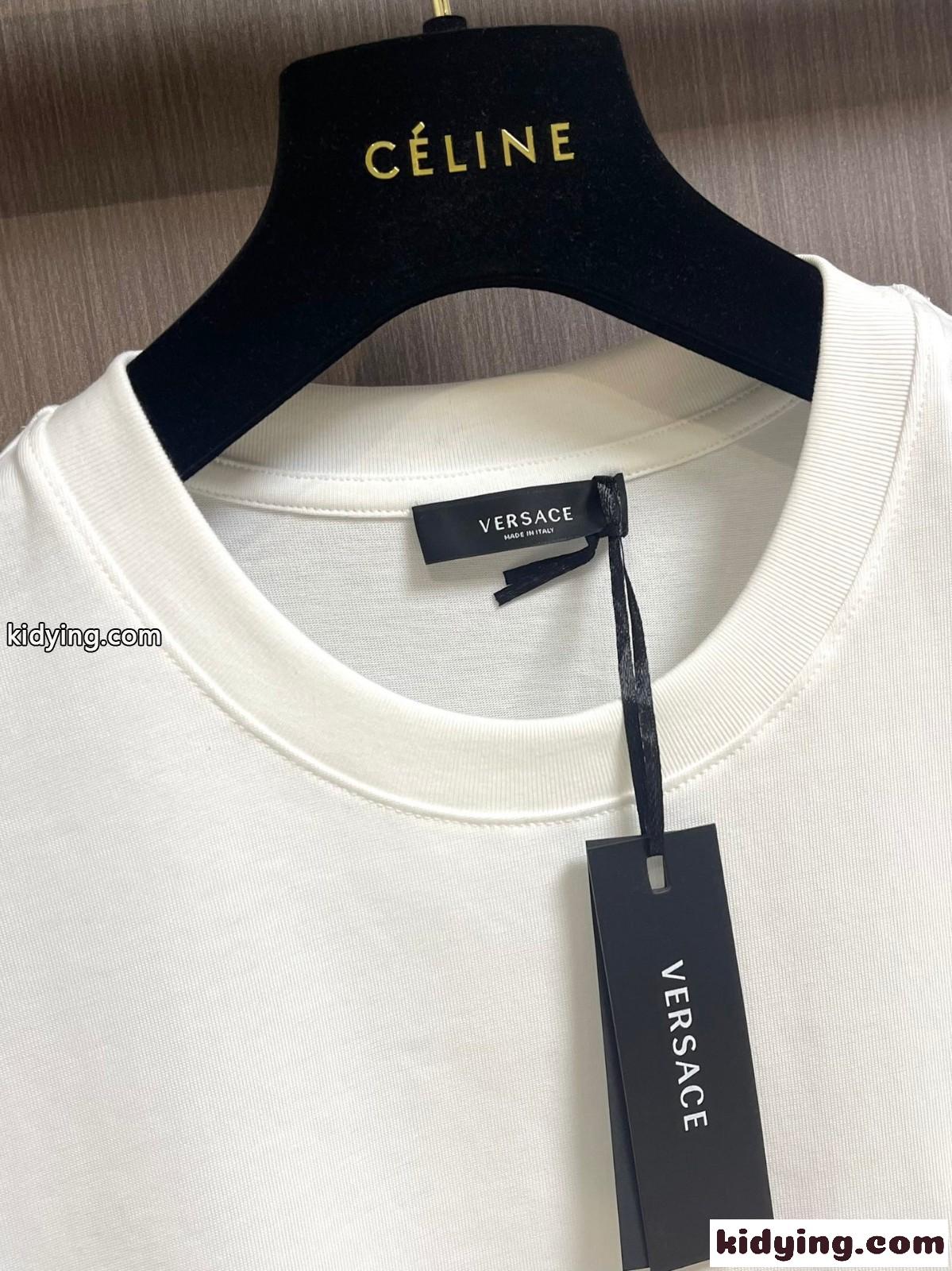 ヴェルサーチェ Tシャツ コピー カジュアル 快適 クルーネックメドゥーサ 半袖 トップス-4