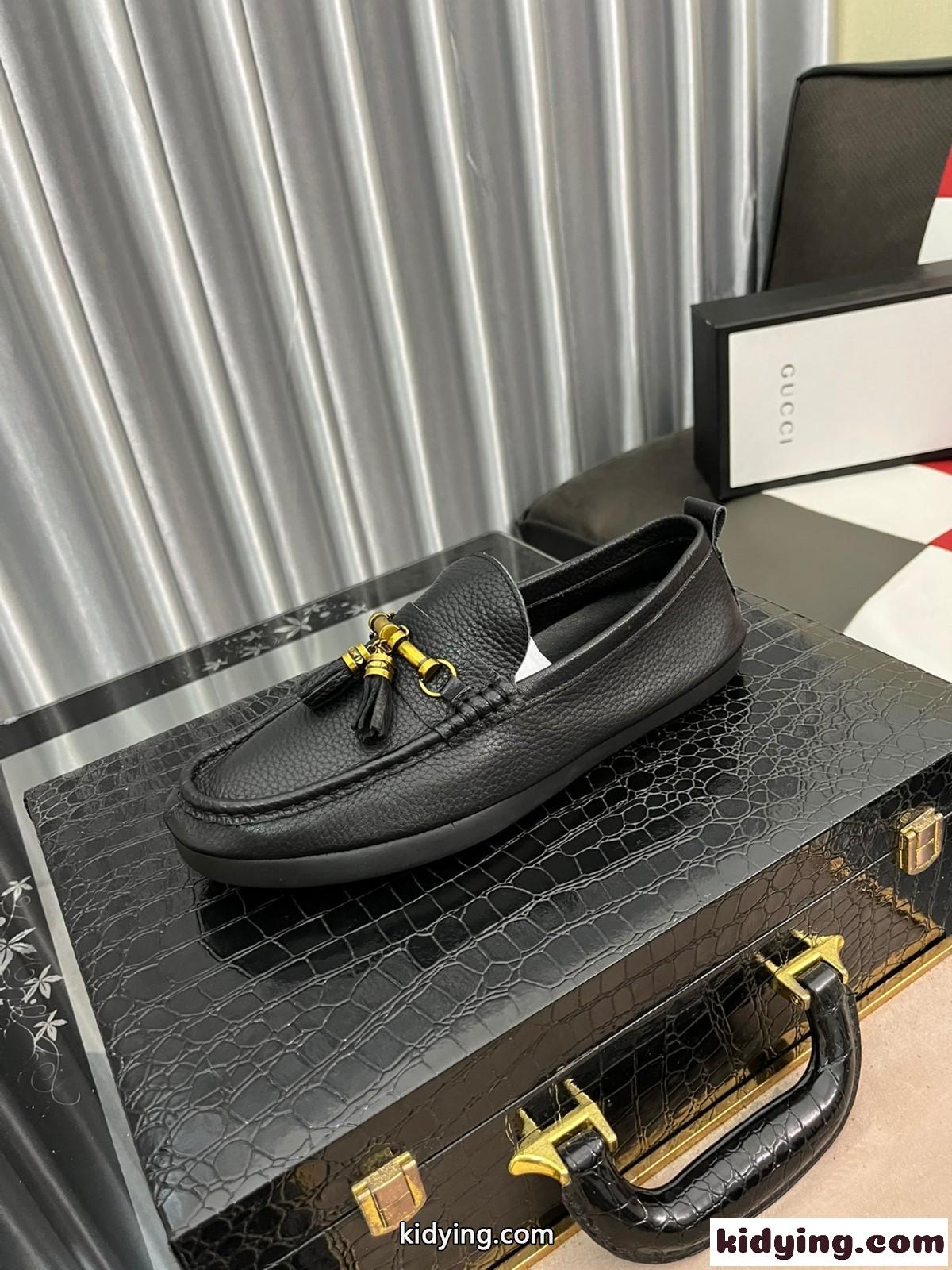 メンズ ドライビングシューズ スリッポンモカシン 軽量 カジュアル グッチ ローファー コピー レザー ブラック-1
