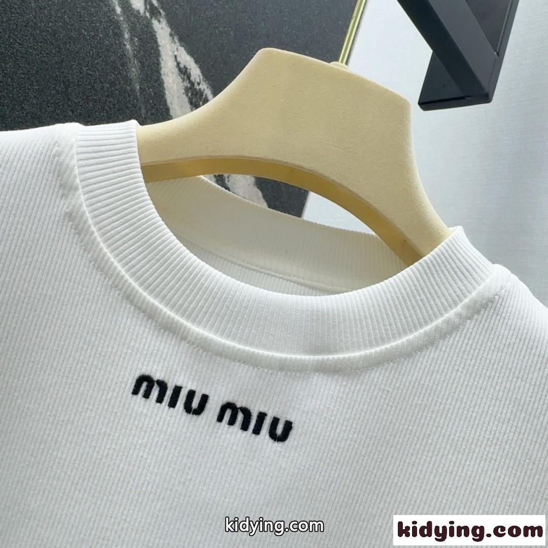 シンプル ロゴ刺繍 ミュウミュウ Tシャツ コピー 半袖トップス ホワイト-0