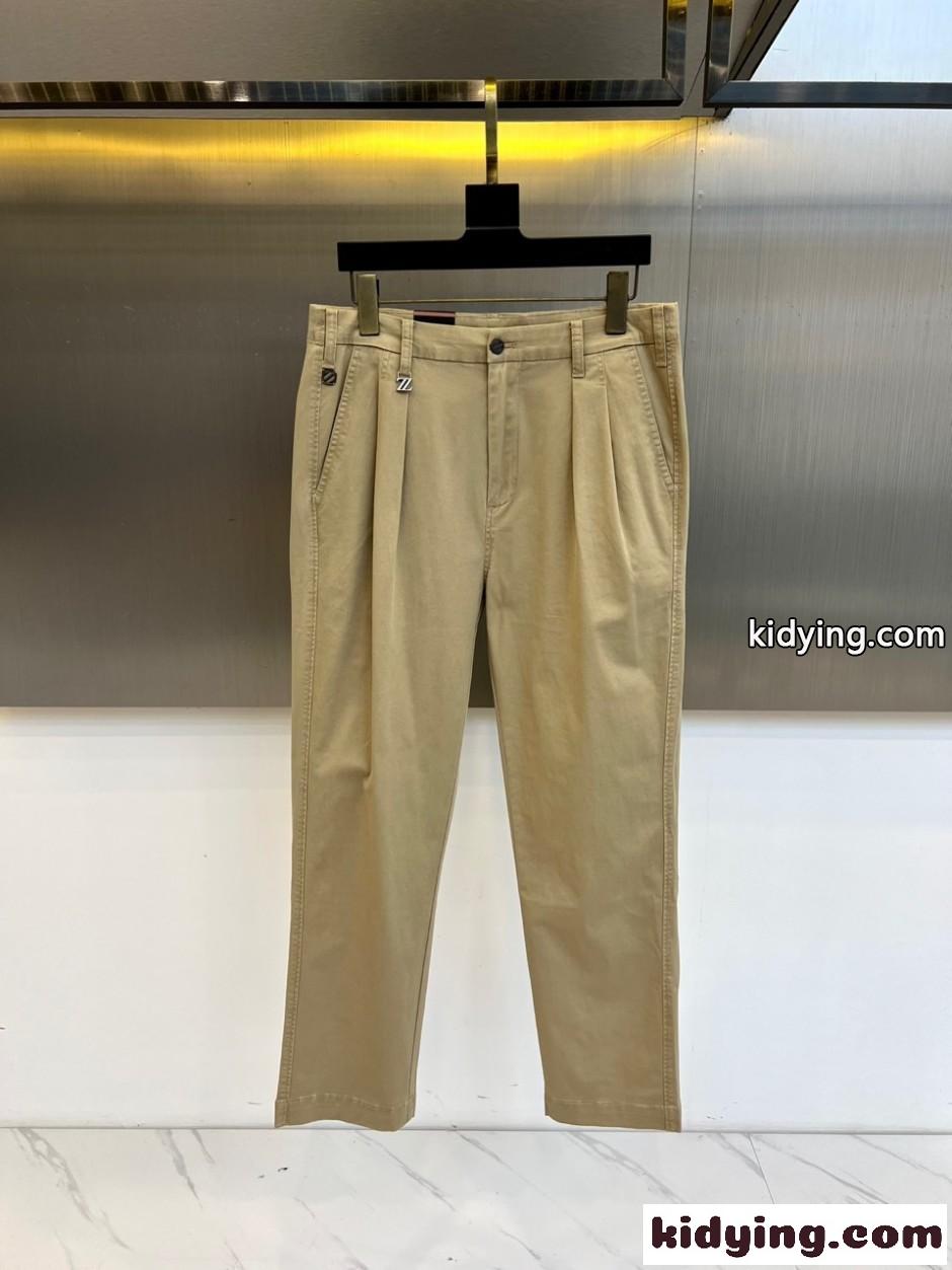 シンプル 洗練された チノパンツ エルメネジルド・ゼニア パンツ 偽物 ベージュ-1