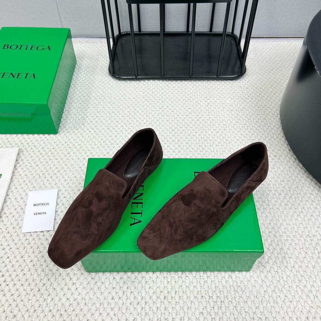 シンプル 上品 ボッテガ・ヴェネタ アダーモ スリッパ スーパーコピー フラットシューズ ダークブラウン-1