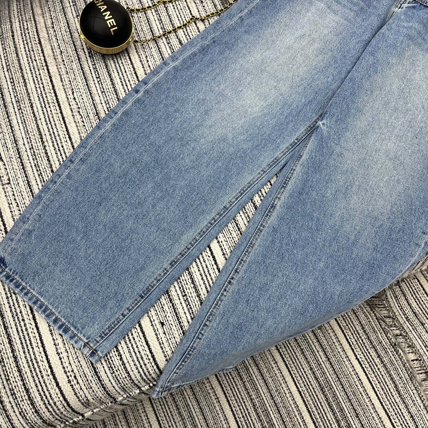人気 トレンド カーブデニムパンツ クロムハーツ ジーンズ コピー 合わせやすい-2