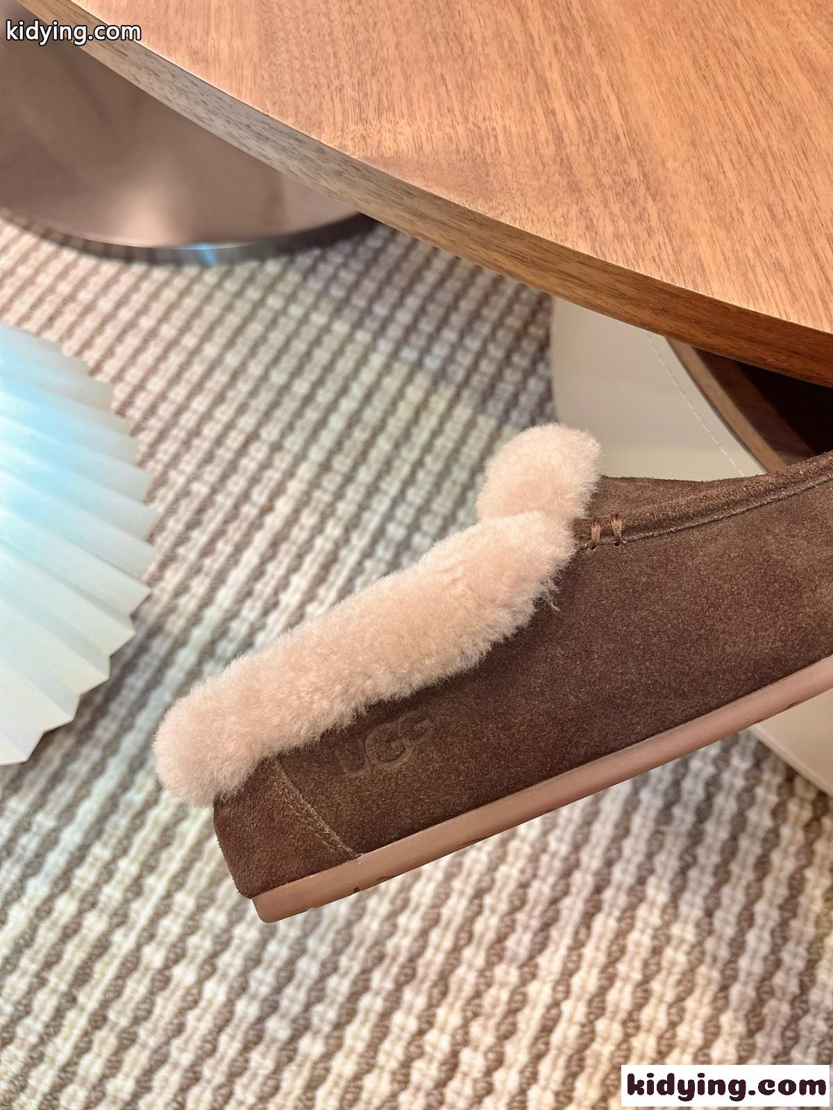 UGG スエード ムートン シューズ アグ モカシン スーパーコピー シンプル ブラウン-0