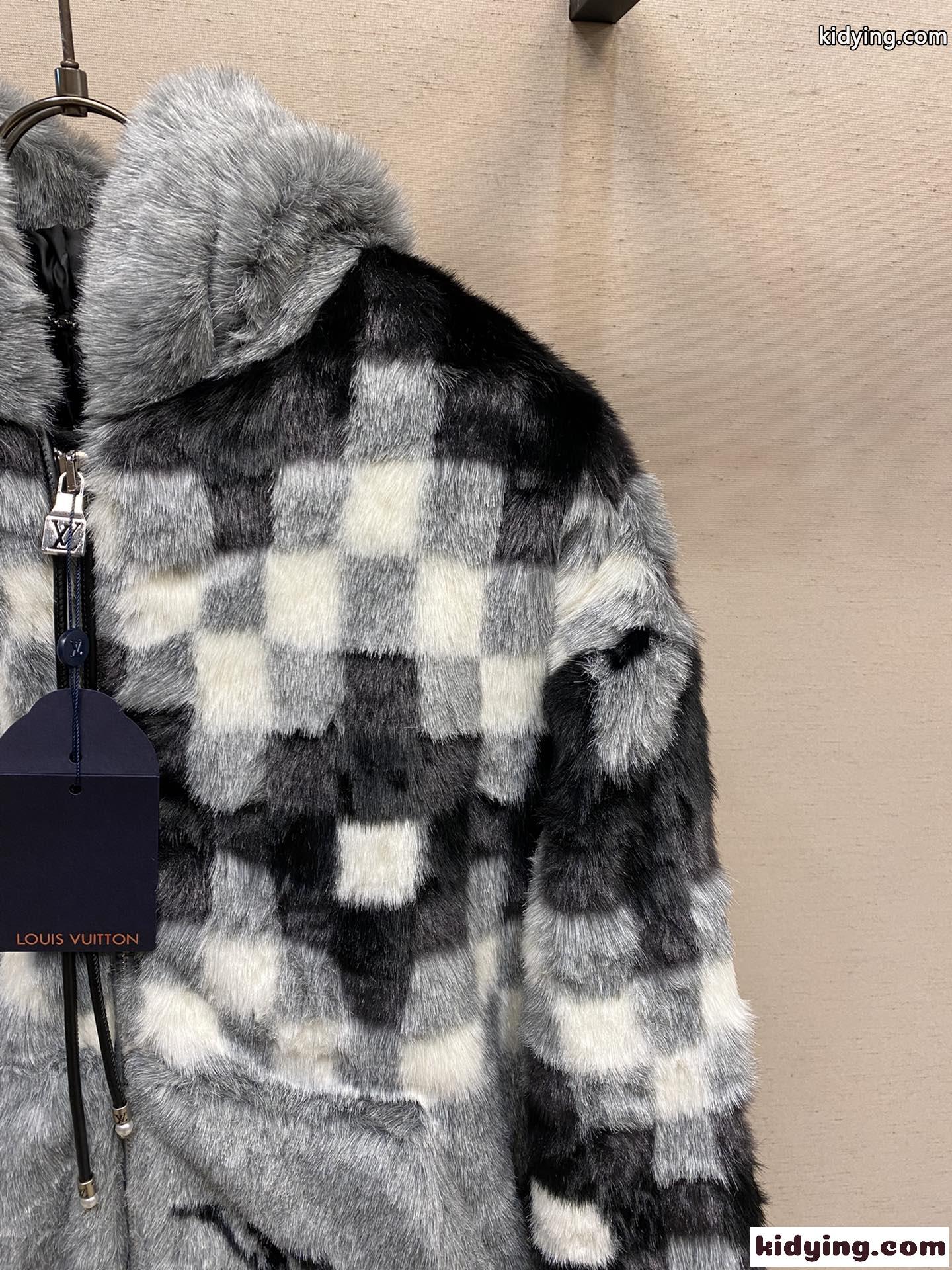 ふわふわ ミンクファーブルゾン ルイヴィトン ジャケット コピー フード付き アウター-2