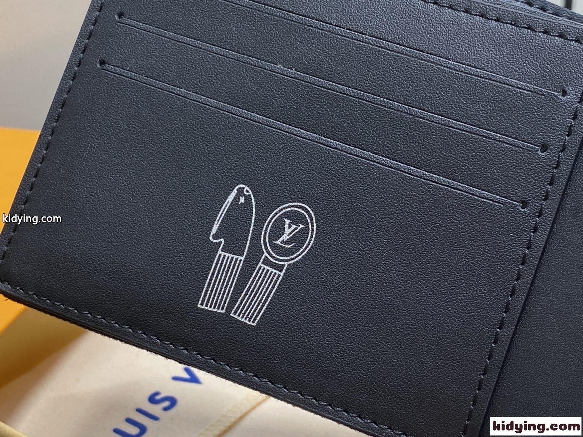 LV ポルトフォイユ・ミュルティプル ルイ･ヴィトン 財布 スーパーコピー M13964-4