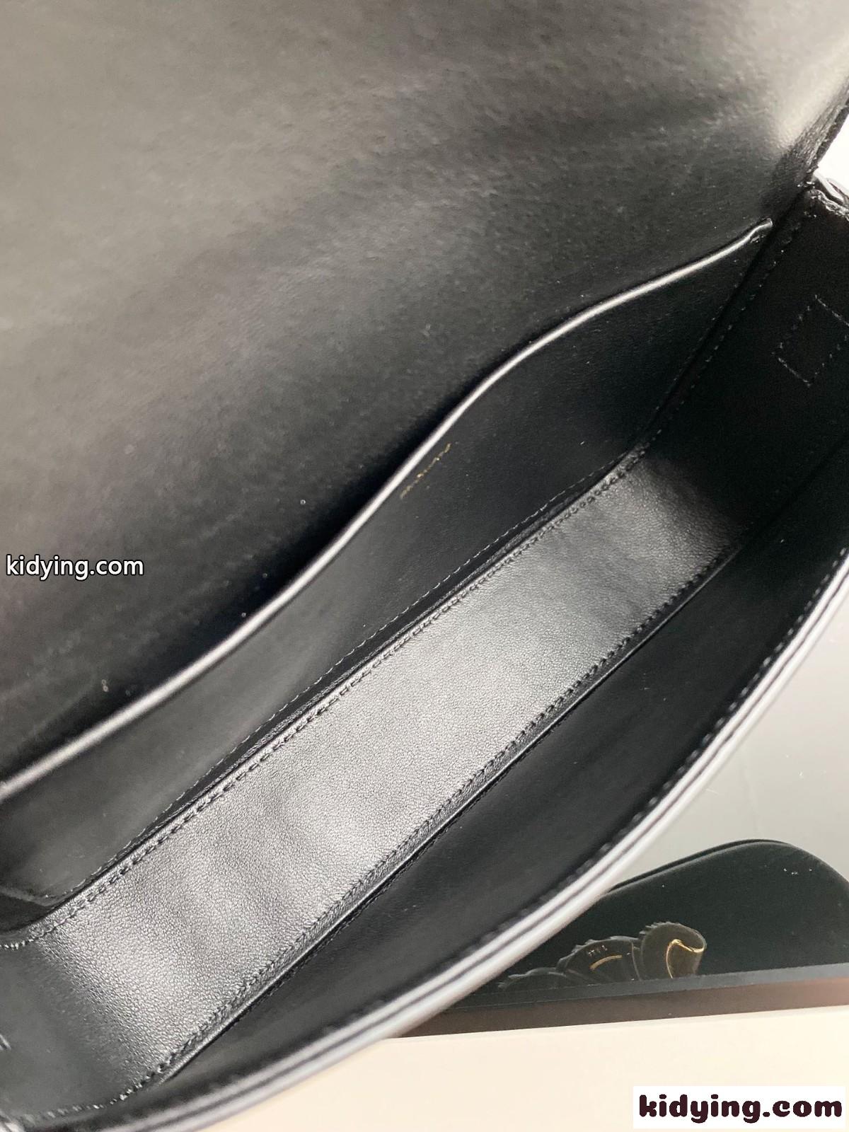 セリーヌ バッグ 人気 コピー コンパクト シンプル 上品 高級感 カーフスキン ショルダーバッグ-2
