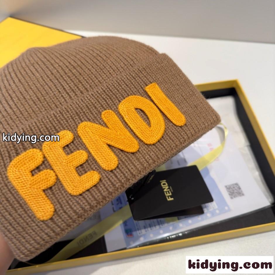秋冬 人気 FENDI ロゴ ユニセックス フェンディ キャップ コピー ニットキャップ-1