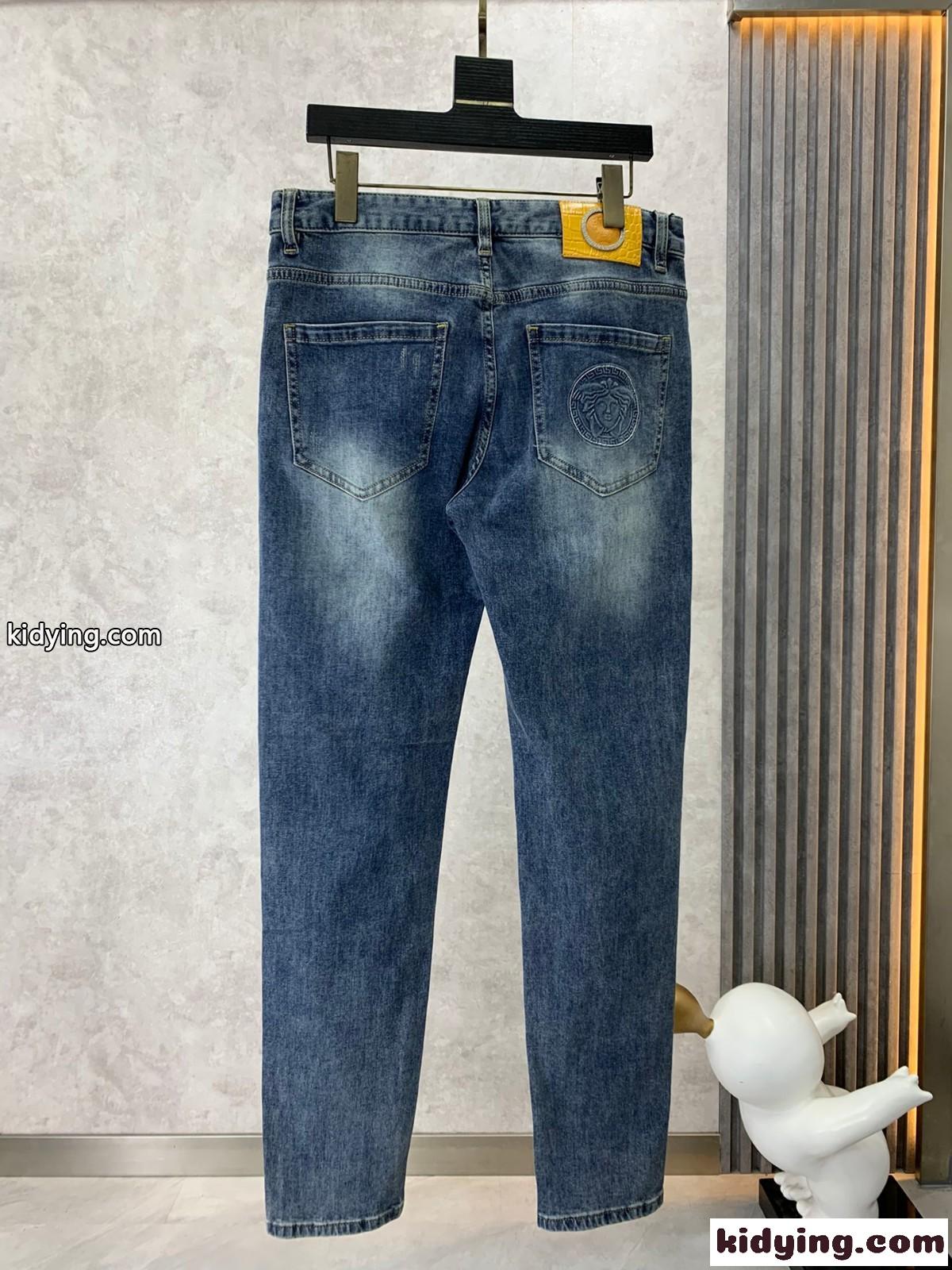シンプル おしゃれ ヴェルサーチェ ジーンズ コピー 快適 メンズ デニムパンツ-2