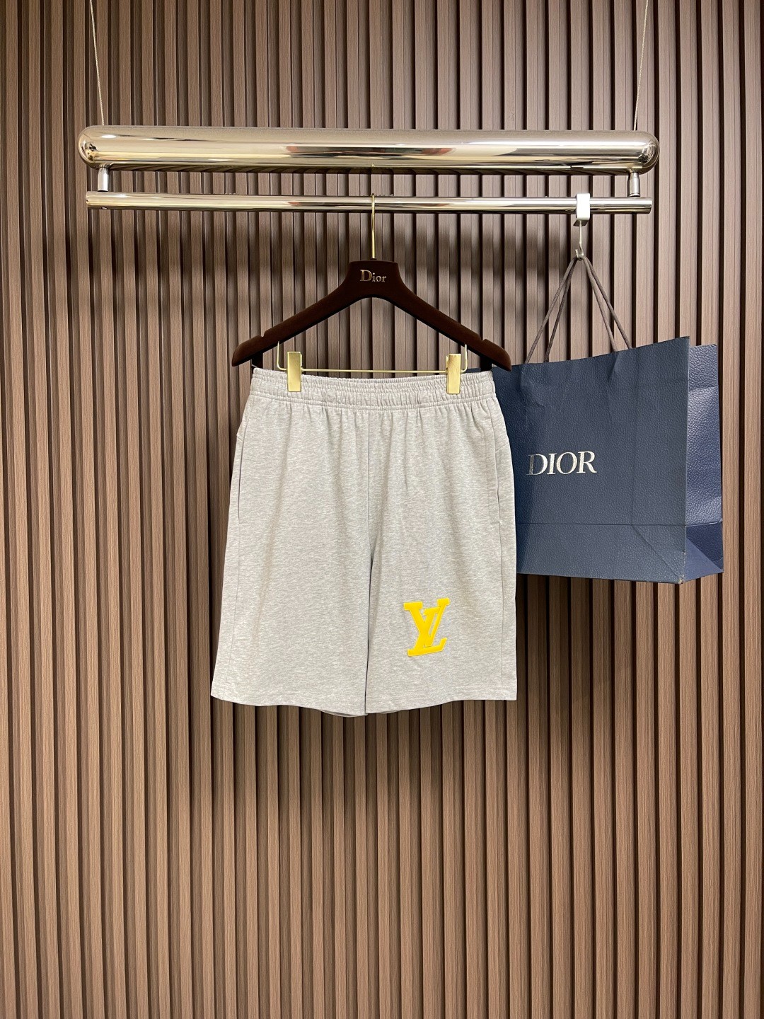 定番 カジュアル ロゴ入り ショートパンツ ルイ・ヴィトン パンツ コピー-1