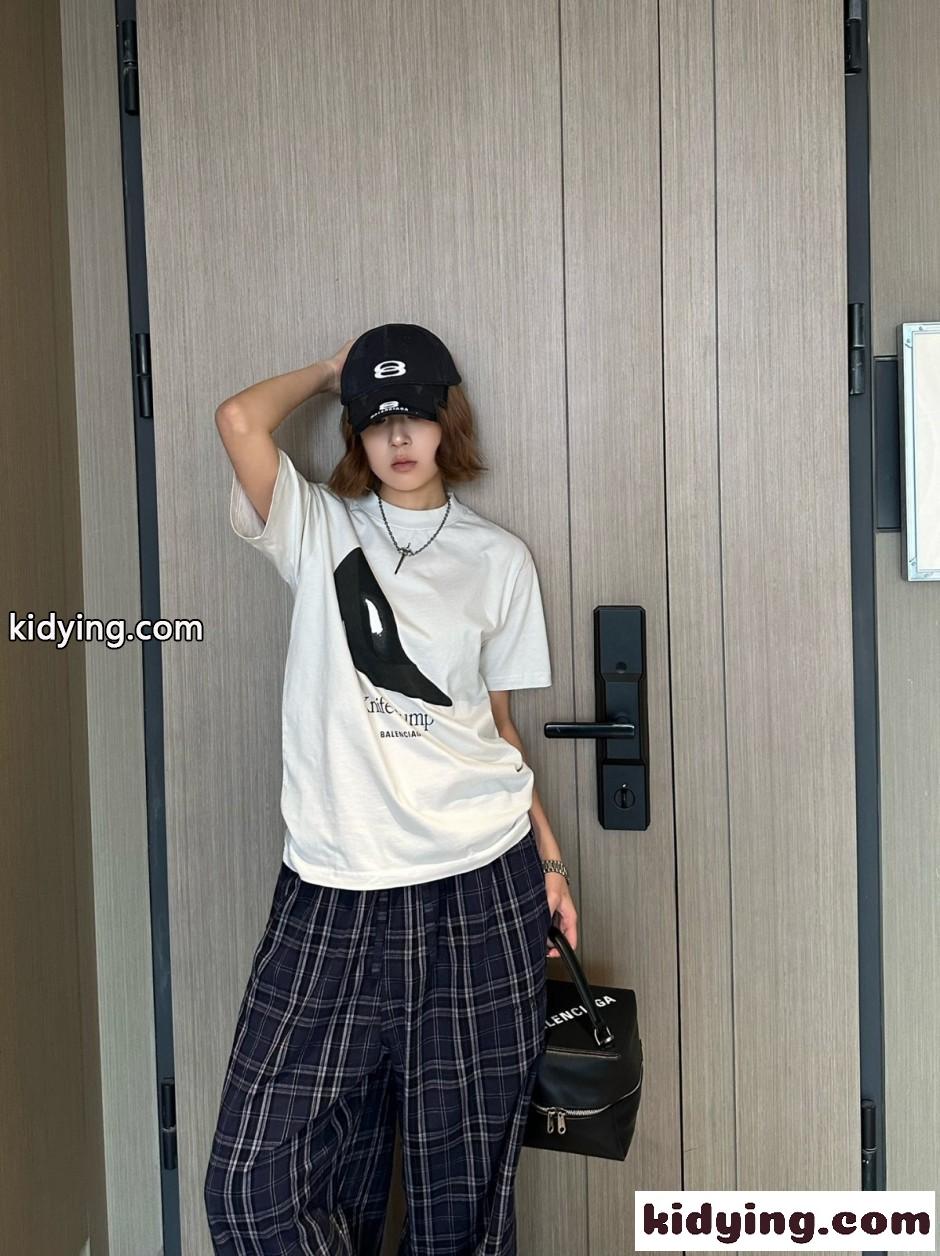カジュアル コットン 半袖Tシャツ バレンシアガ Tシャツ コピー ユニセックス-4