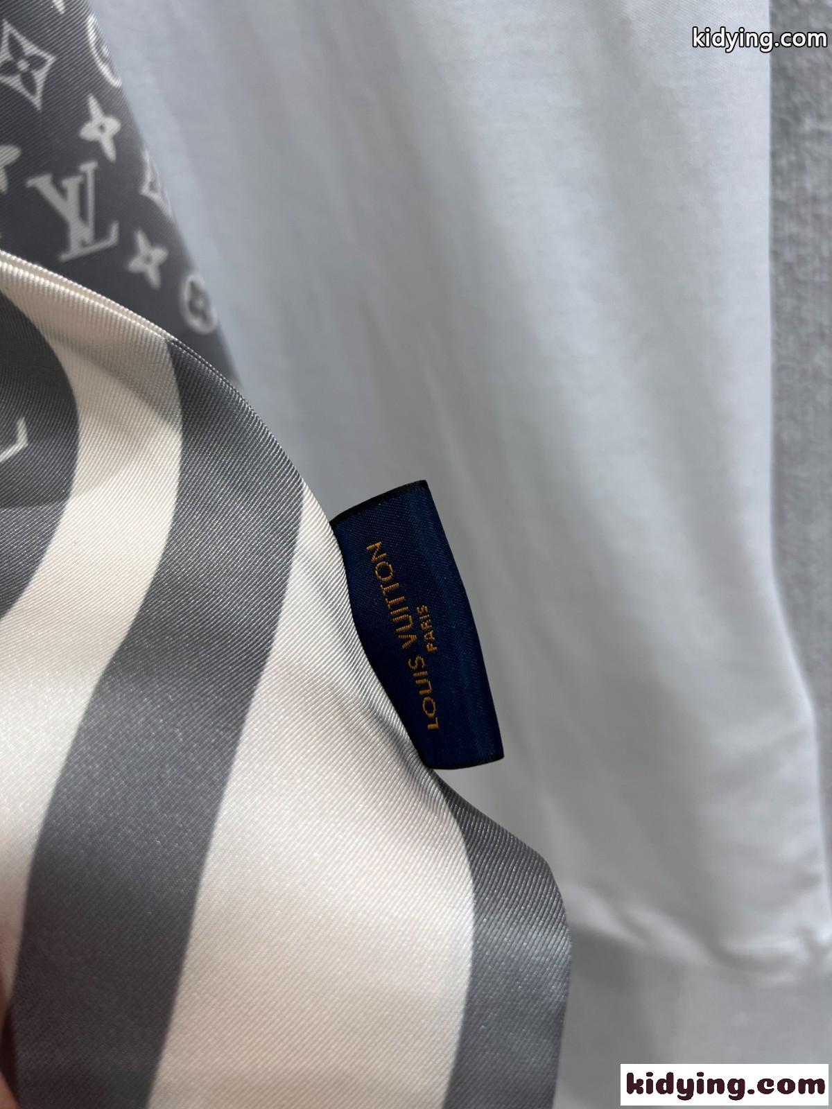 ルイヴィトン スーパーコピー モノグラム スカーフ Tシャツ クルーネック-3