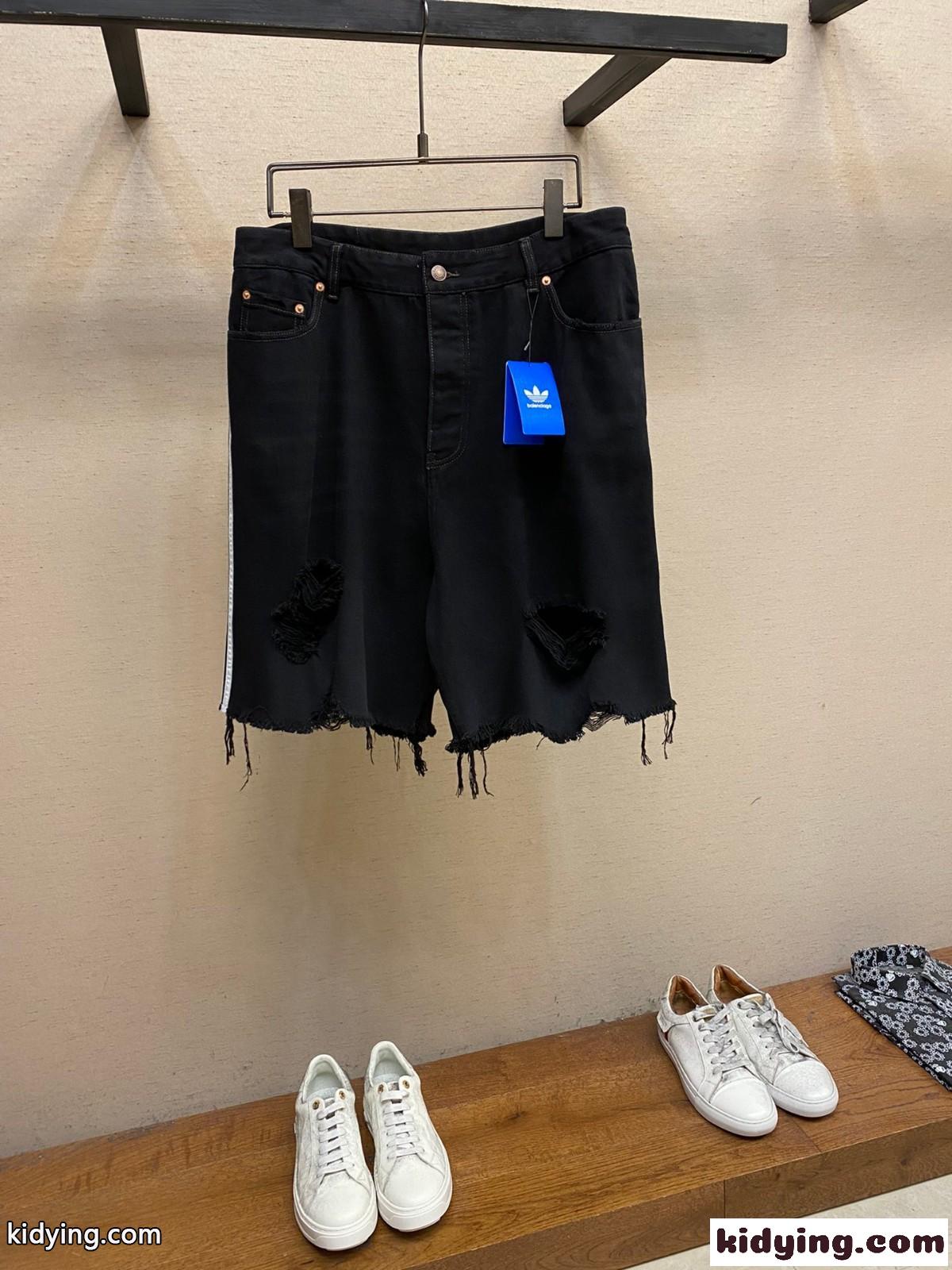 大注目のコラボ&BALENCIAGA×adidas バレンシアガ パンツ コピー デニム ショートパンツ-0