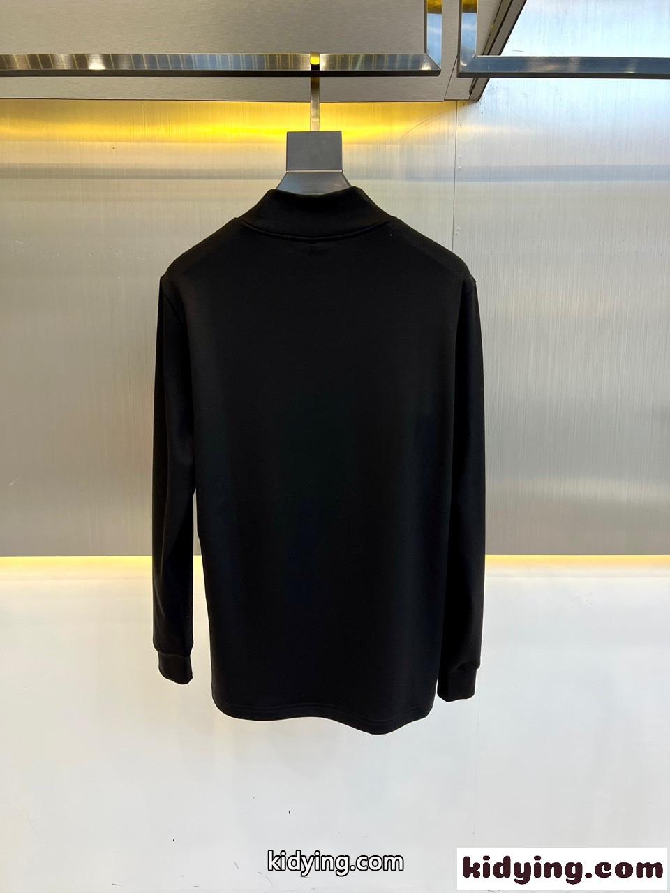 ベーシック 着回し 裏起毛 コットン 長袖Tシャツ フェンディ Tシャツ コピー ブラック-3