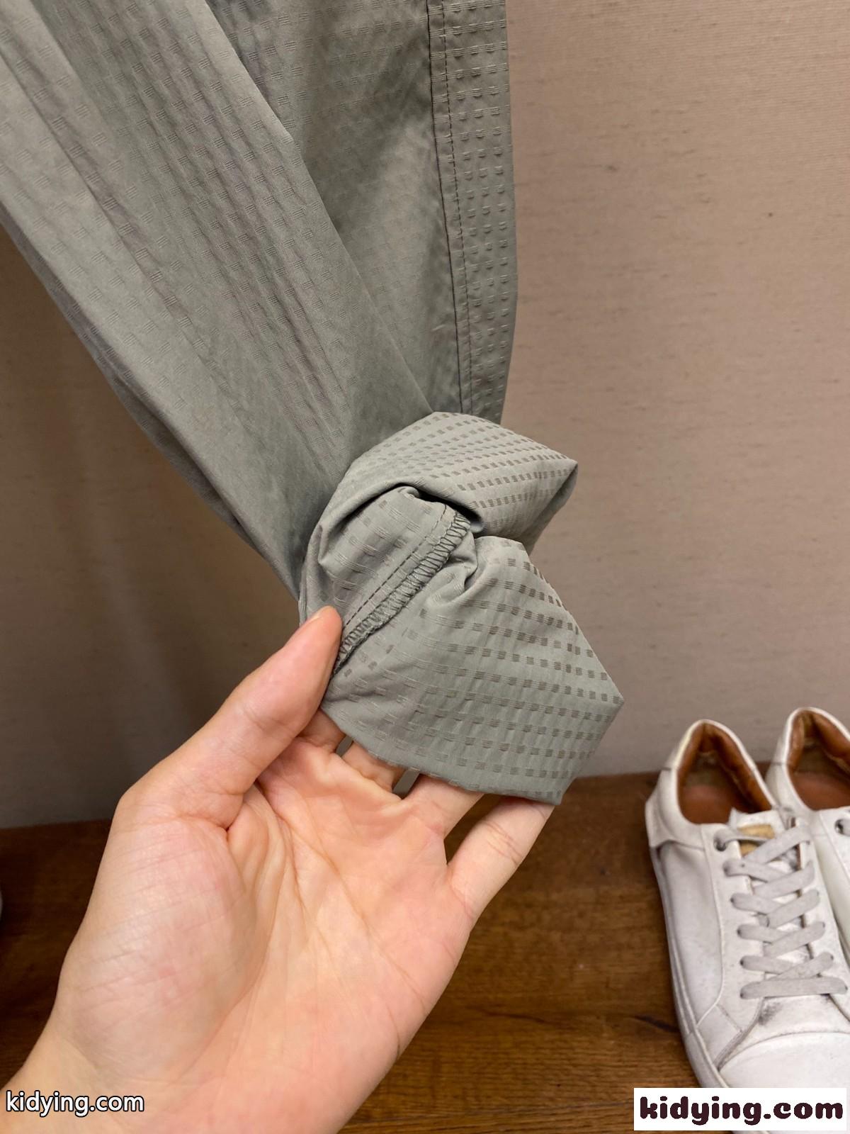 お洒落 合わせやすい ロエベ パンツ 偽物 アナグラム 刺繍入り ワイドパンツ-3
