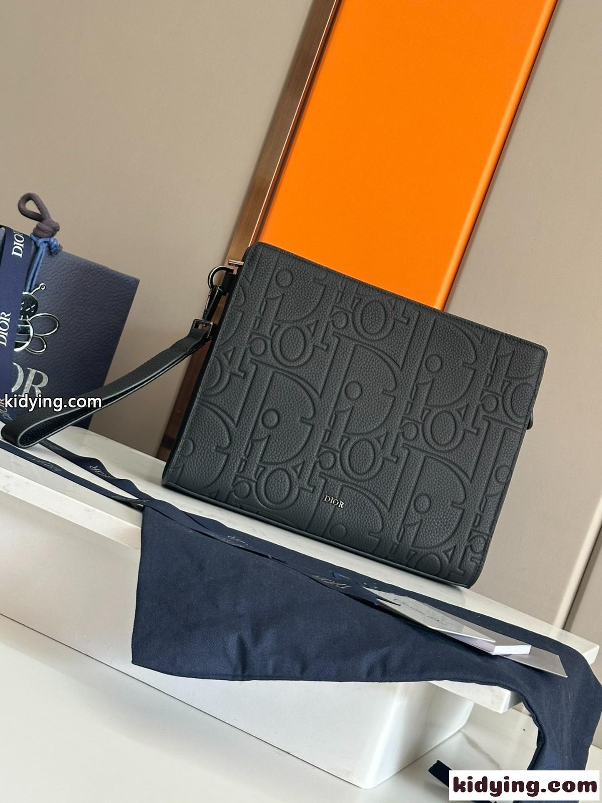 上品エレガント~DIOR A5 トライアングル ポーチ クリスチャン・ディオール バッグ コピー ブラック-2
