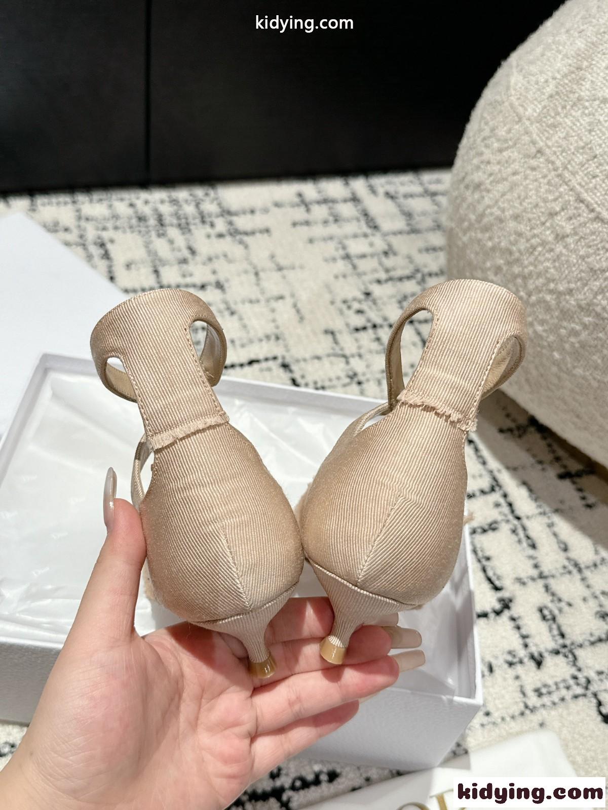 大人 可愛い Dior Adiorableパンプス クリスチャン・ディオール パンプス コピー ベージュ-1