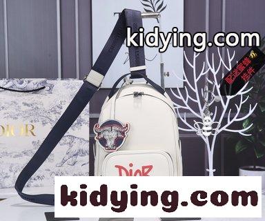 クリスチャンディオール バッグ 黒 コピー 黒のラメ入り牛革で丹念に作られ 正面飾りはDIOR AND PETER DOIGマーク-0