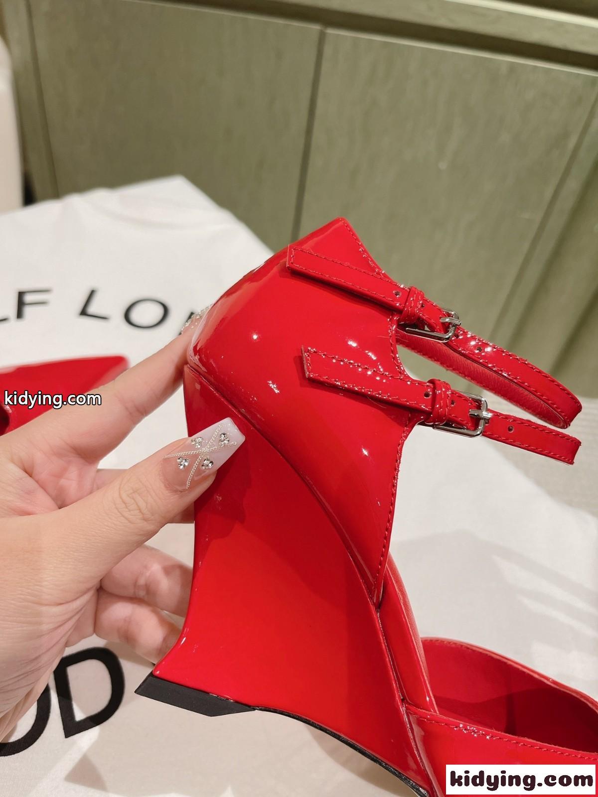 ウエッジソール アンクルストラップパンプス サルヴァトーレ・フェラガモ パンプス コピー レッド-3