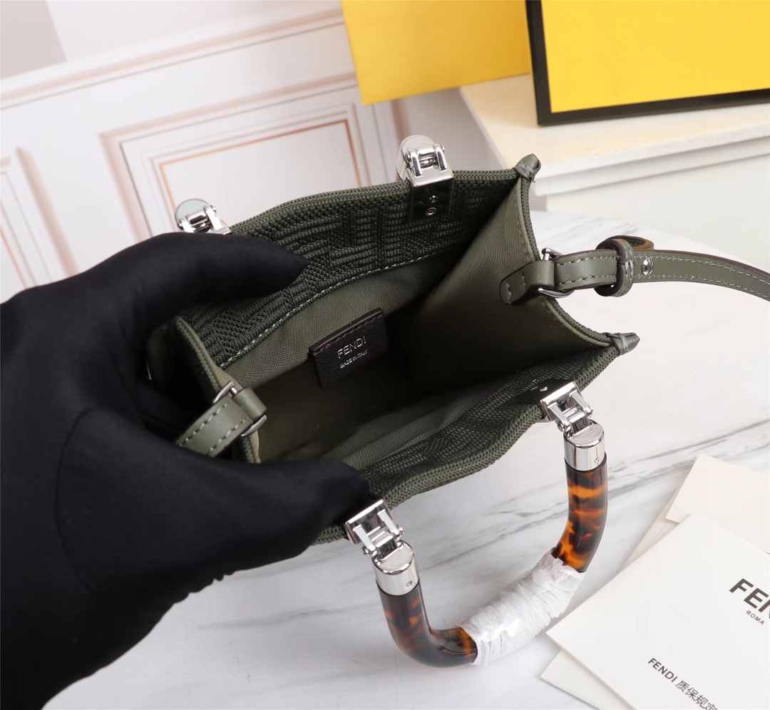 上品 新作 レディース ミニトートバッグ フェンディ バッグ 人気 コピー メッシュ 斜め掛け ショルダーバッグ グリーン-3