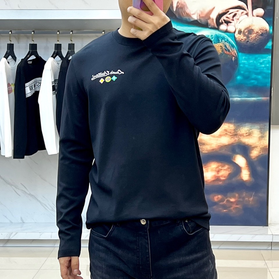 ベーシック 合わせやすい ルイヴィトン Tシャツ コピー 快適 長袖Tシャツ ブラック-1