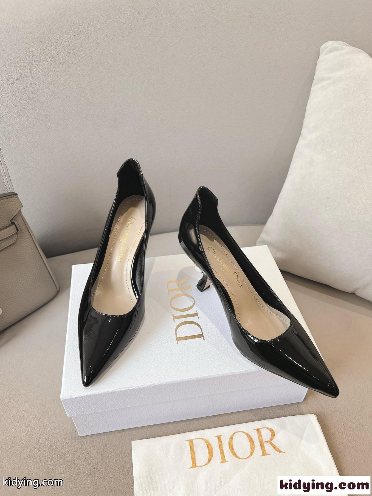 女子力アップ パテントレザー Dior Tribales パンプス クリスチャン・ディオール パンプス コピー ブラック-3