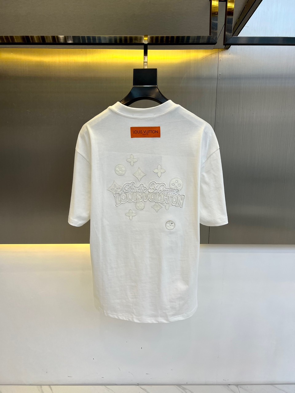 シンプル ロゴ クルーネック 半袖Tシャツ ルイ・ヴィトン Tシャツ コピー ホワイト-4