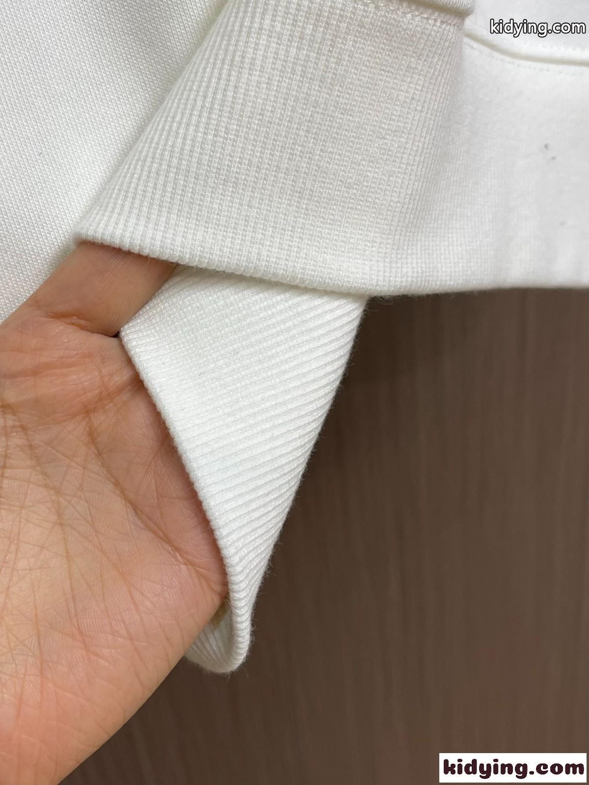 バーバリー 長袖Tシャツ 偽物 人気 お洒落 コットン スウェットシャツ ロゴ入り-4