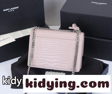 最新の新型KATE BAGUETTEスエード イヴサンローラン 鞄 コピー SAINT LAURENT MONOGRAMの前で手袋を覆っています-4