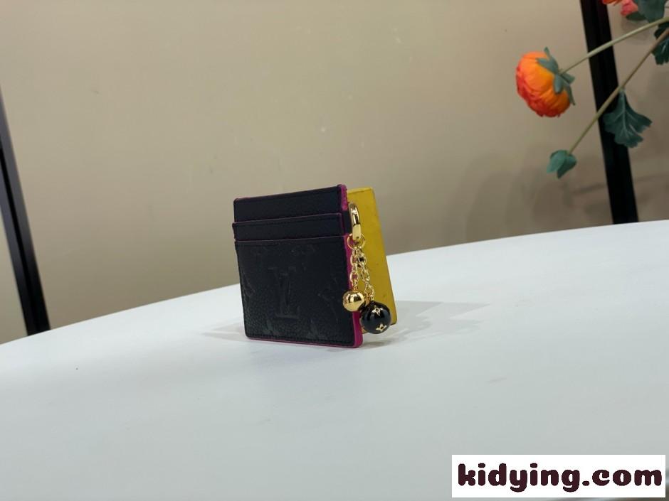 ルイ・ヴィトン スーパーコピー M29250 カードケース ポルト カルト･LV チャーム-2