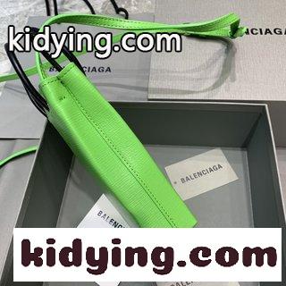 Balencia新潮から反則までのミニフォンバッグ 控えめでオシャレでおしゃれな人に欠かせない バレンシアガ バック 可愛い コピー-4