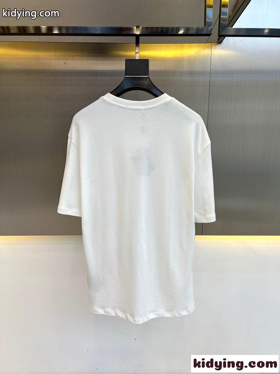 ベーシック カジュアル 快適 半袖Tシャツ プラダ Tシャツ コピー ホワイト-1