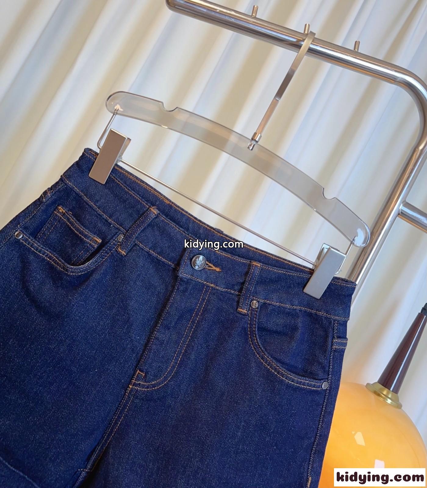 お洒落 ロールアップ ロゴ入り デニムショートパンツ ジバンシィ パンツ コピー ブルー-2