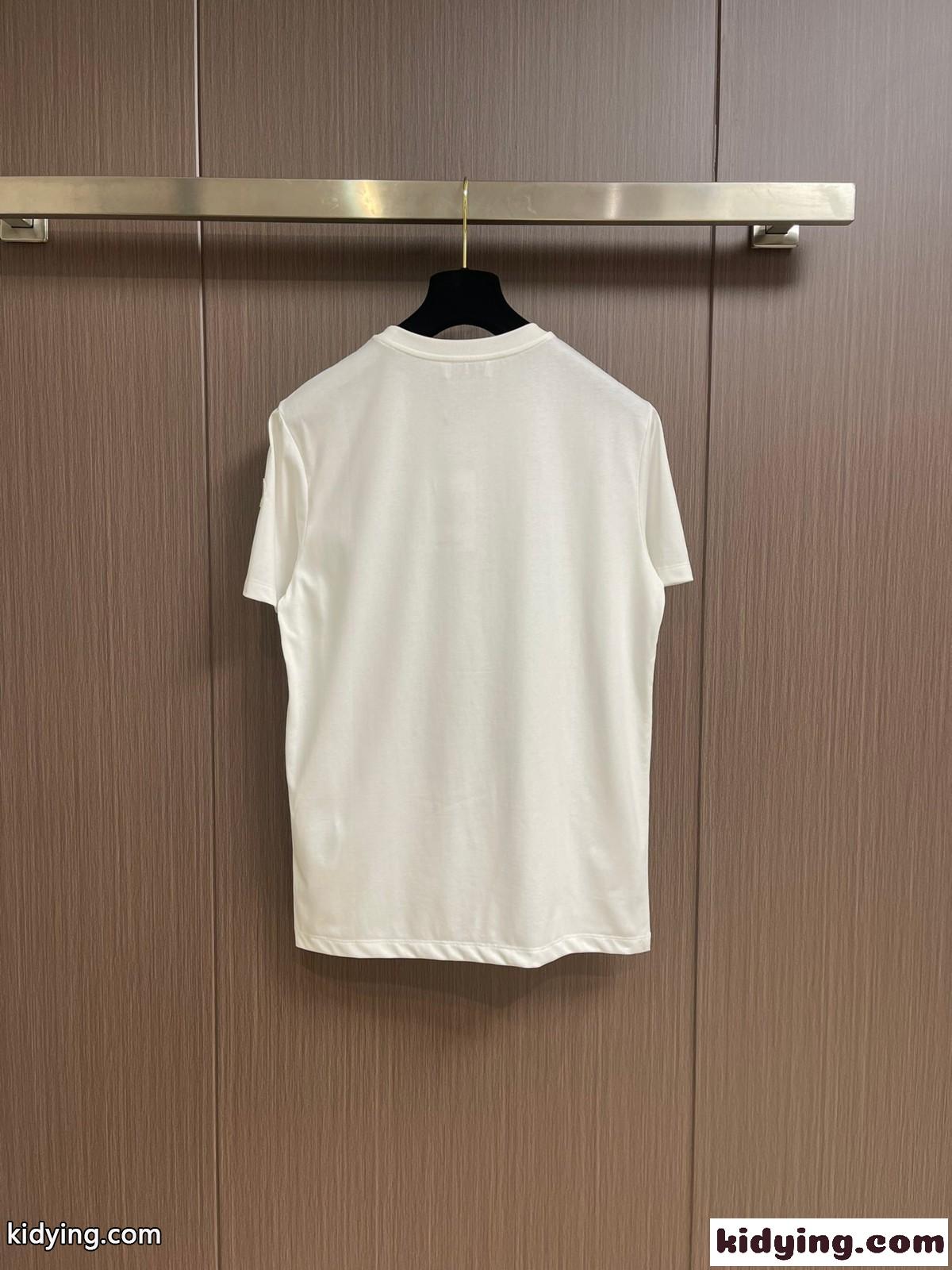 カジュアル モンクレール Tシャツ コピー 定番 ロゴ入り 半袖Tシャツ ホワイト-1