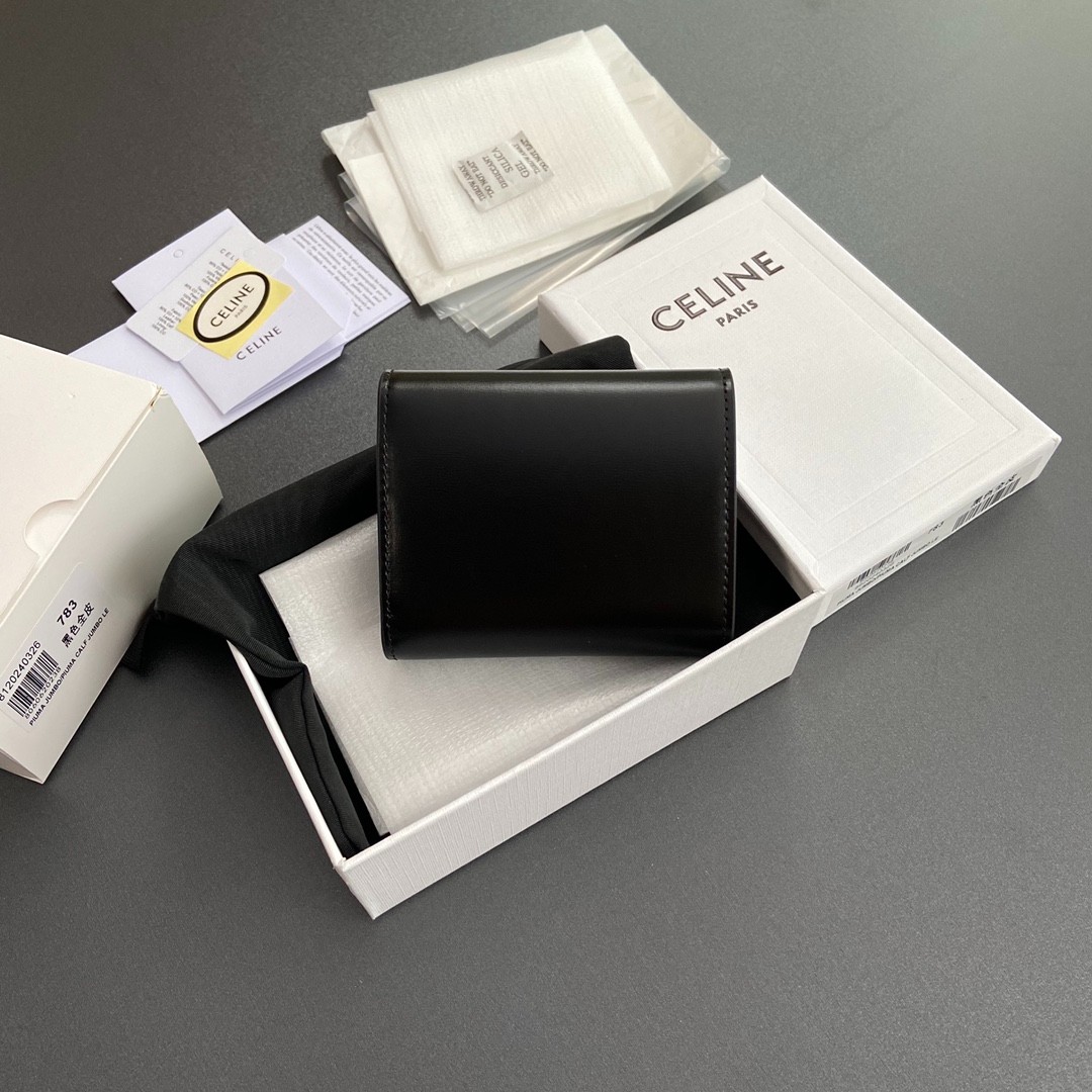 セリーヌ 財布 スーパーコピー N級品 スムースレザー 3つ折り財布 ブラック-1