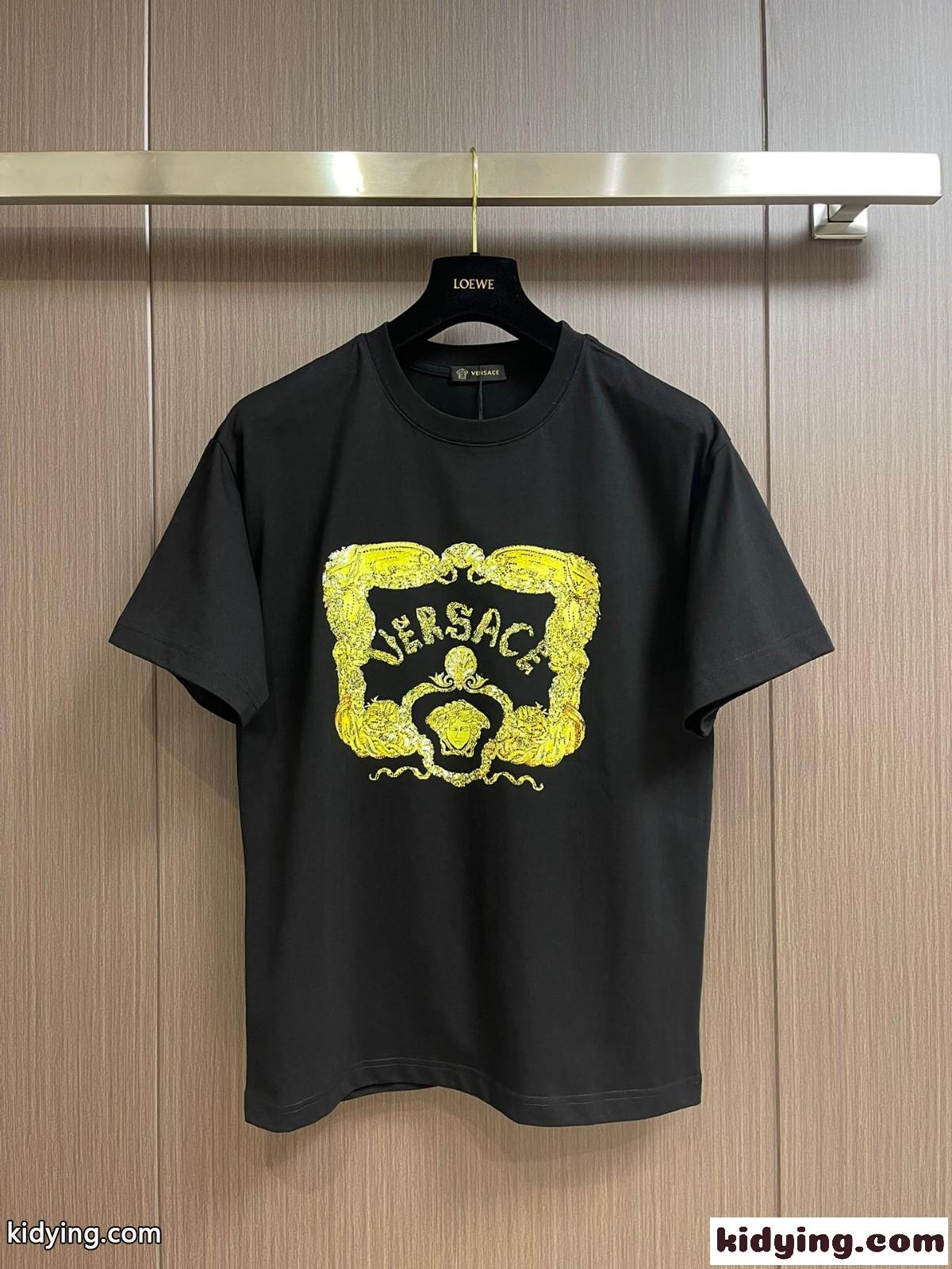 おしゃれ プリント クルーネック 半袖 ヴェルサーチェ Tシャツ コピー 合わせやすい-1