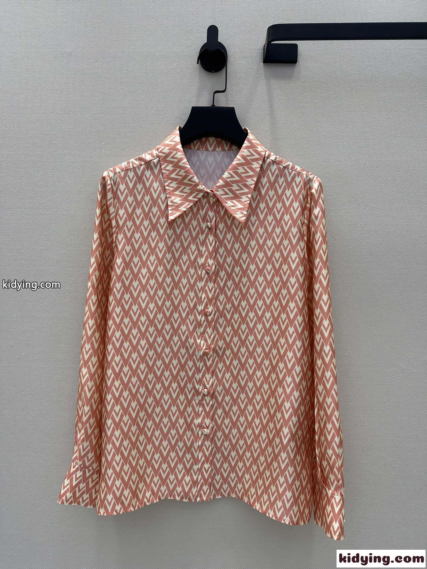 トゥッタラ V ツイル シャツ ヴァレンティノ シャツ コピー シルク ピンク-2
