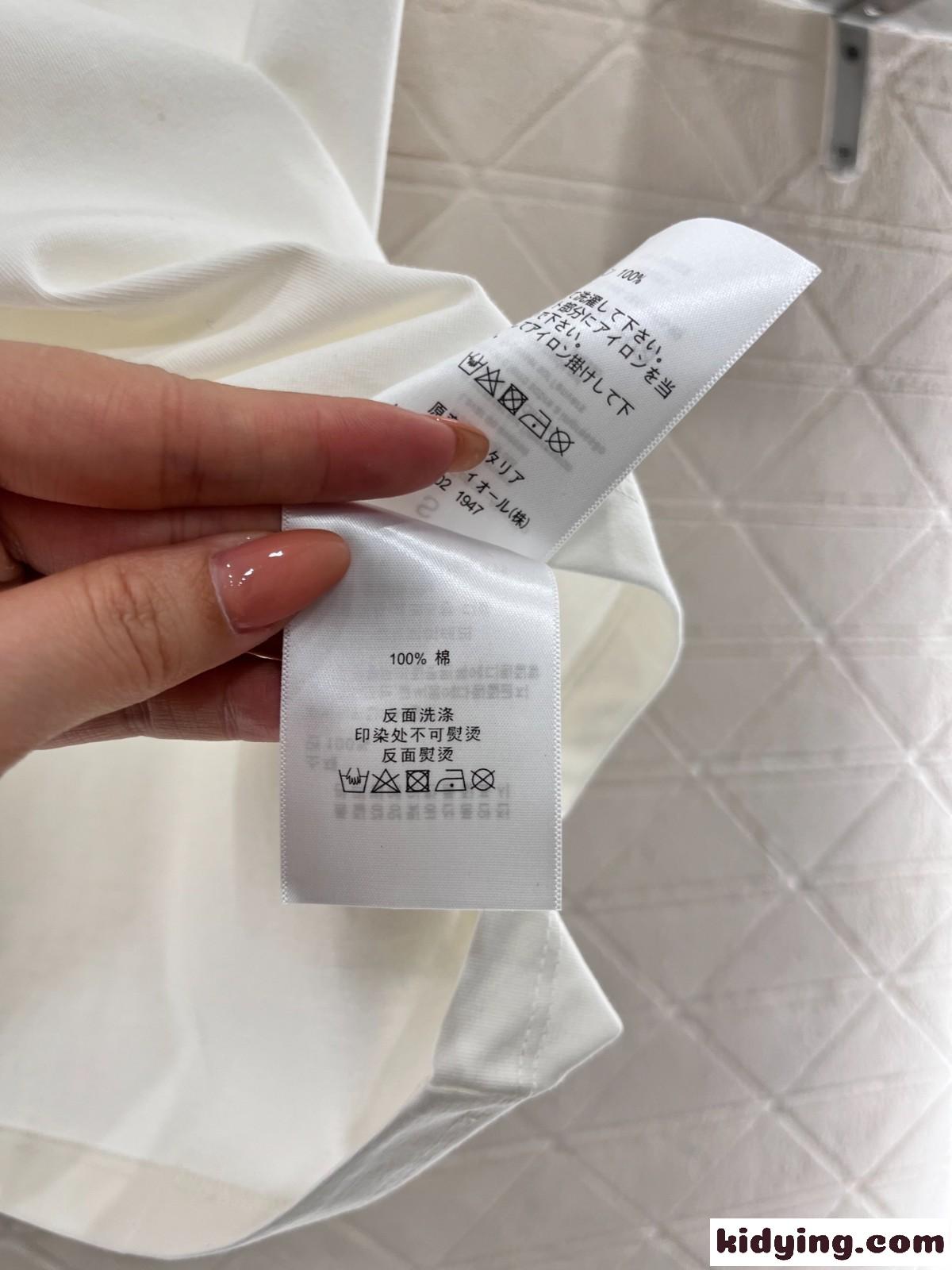 シンプル ロゴ入り コットン 半袖Tシャツ シャネル Tシャツ コピー ホワイト-3