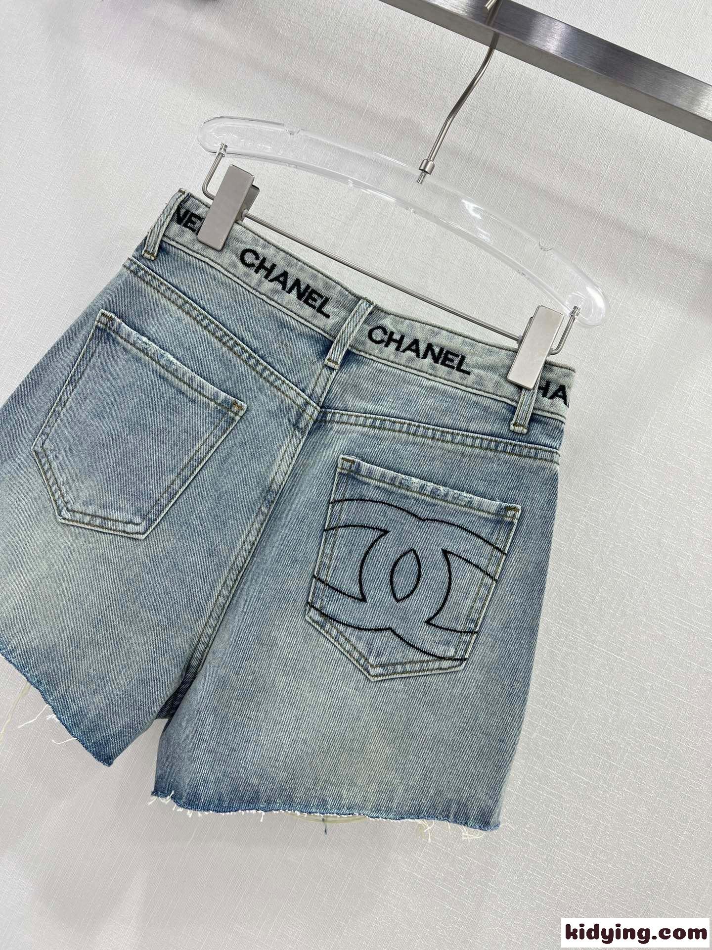 大人気 定番 ロゴ 刺繍 デニム ショートパンツ シャネル パンツ コピー レディース-4