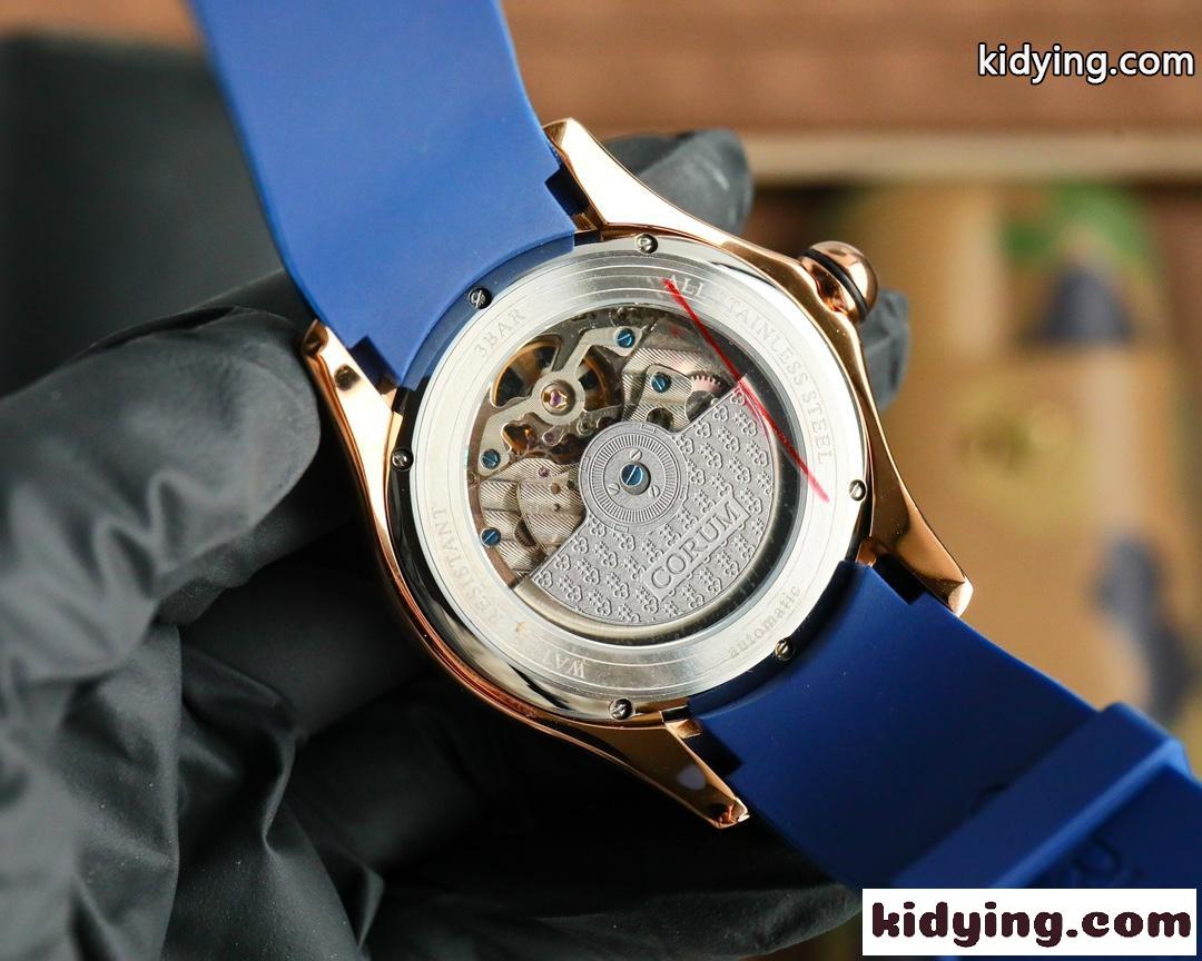 存在感抜群 スタイリッシュ 46mm メンズウォッチ コルム 時計 コピー 腕時計-4