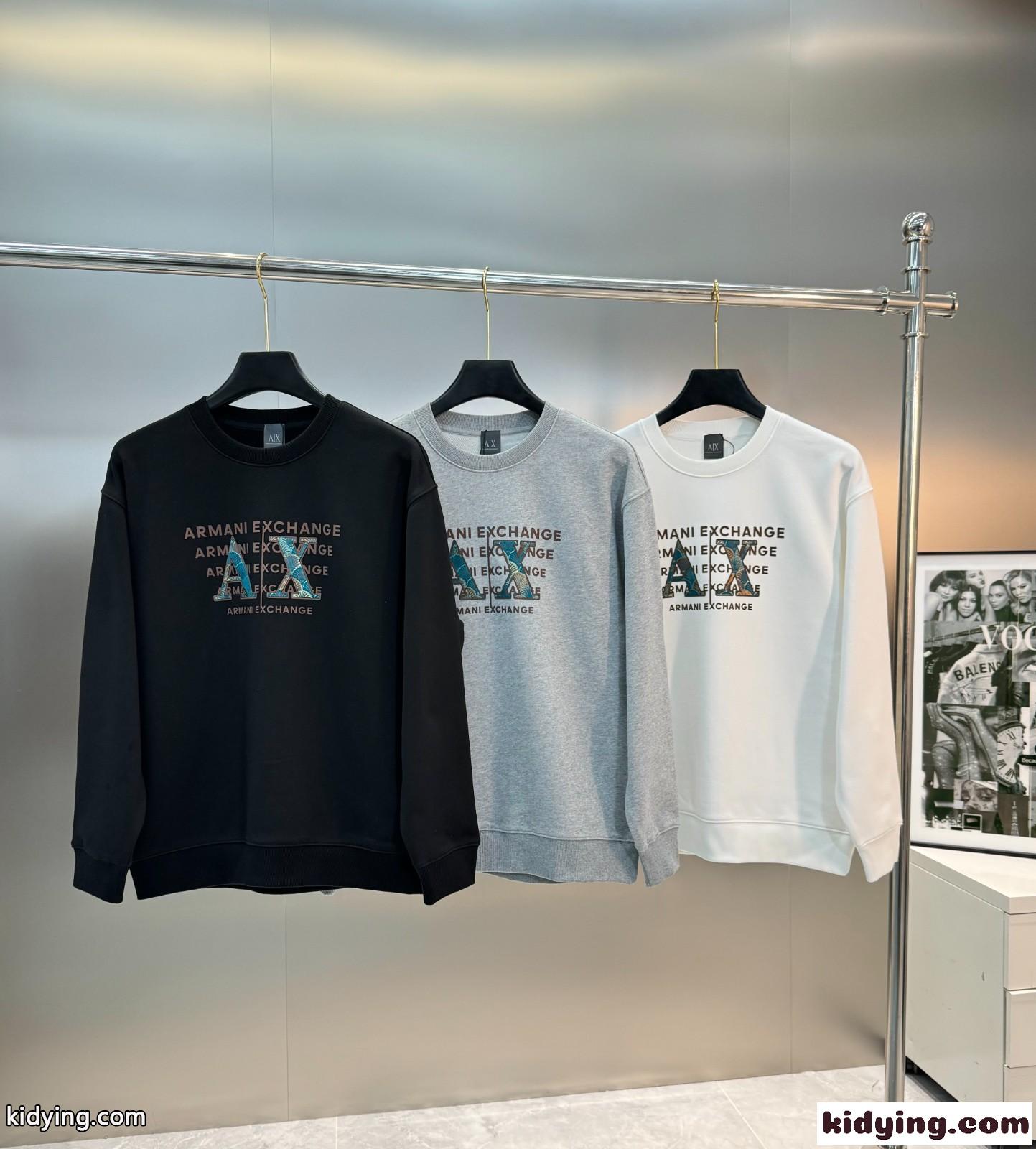 ロゴ コットン スウェットシャツ アルマーニ Tシャツ コピー クルーネック-0