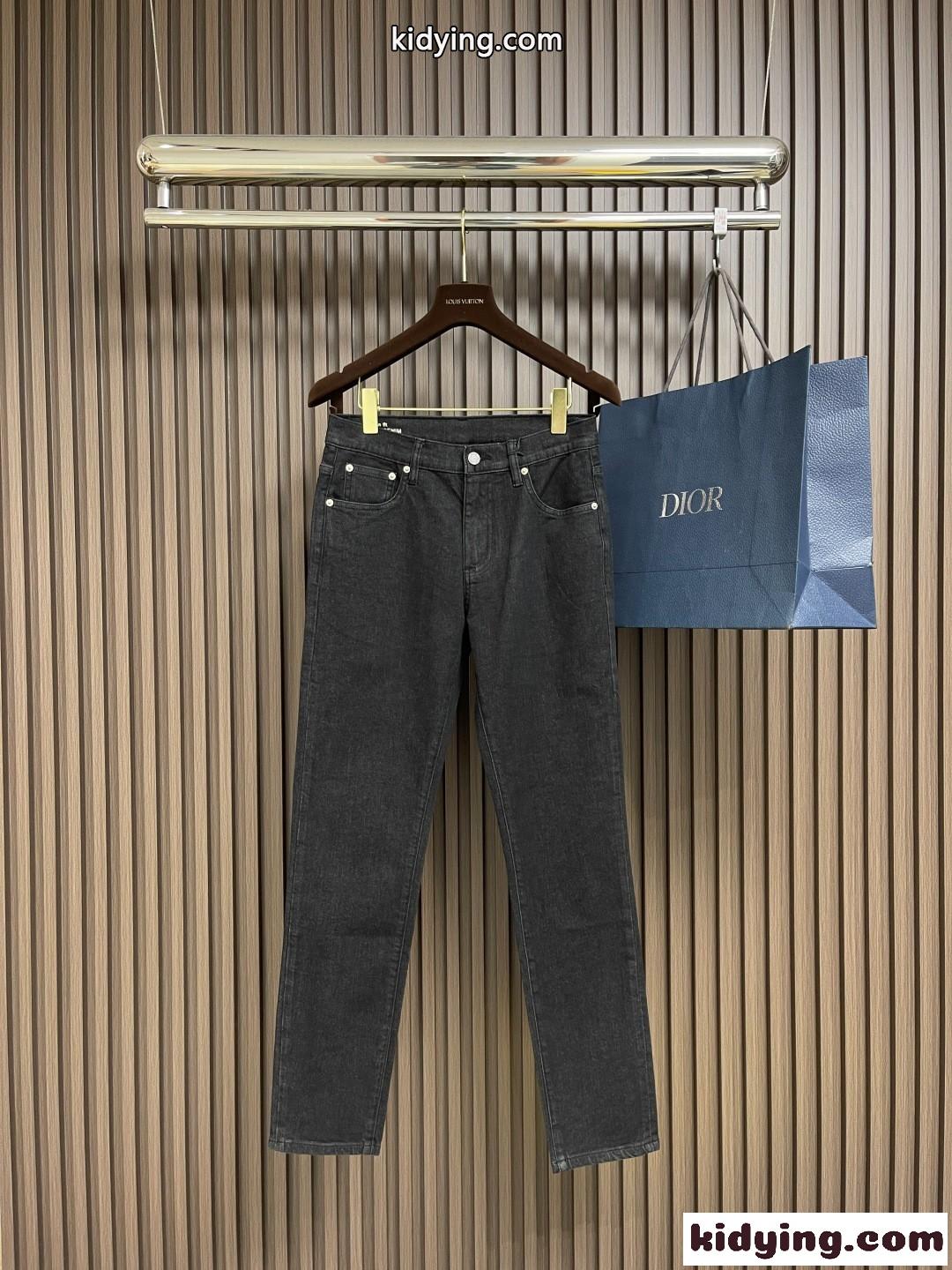 定番 合わせやすい エルメネジルド・ゼニア ジーンズ コピー メンズ デニムパンツ-1
