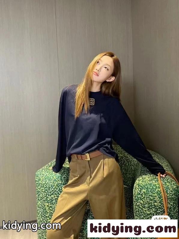 定番 合わせやすい コットン 長袖Tシャツ ミュウミュウ Tシャツ コピー レディース-3