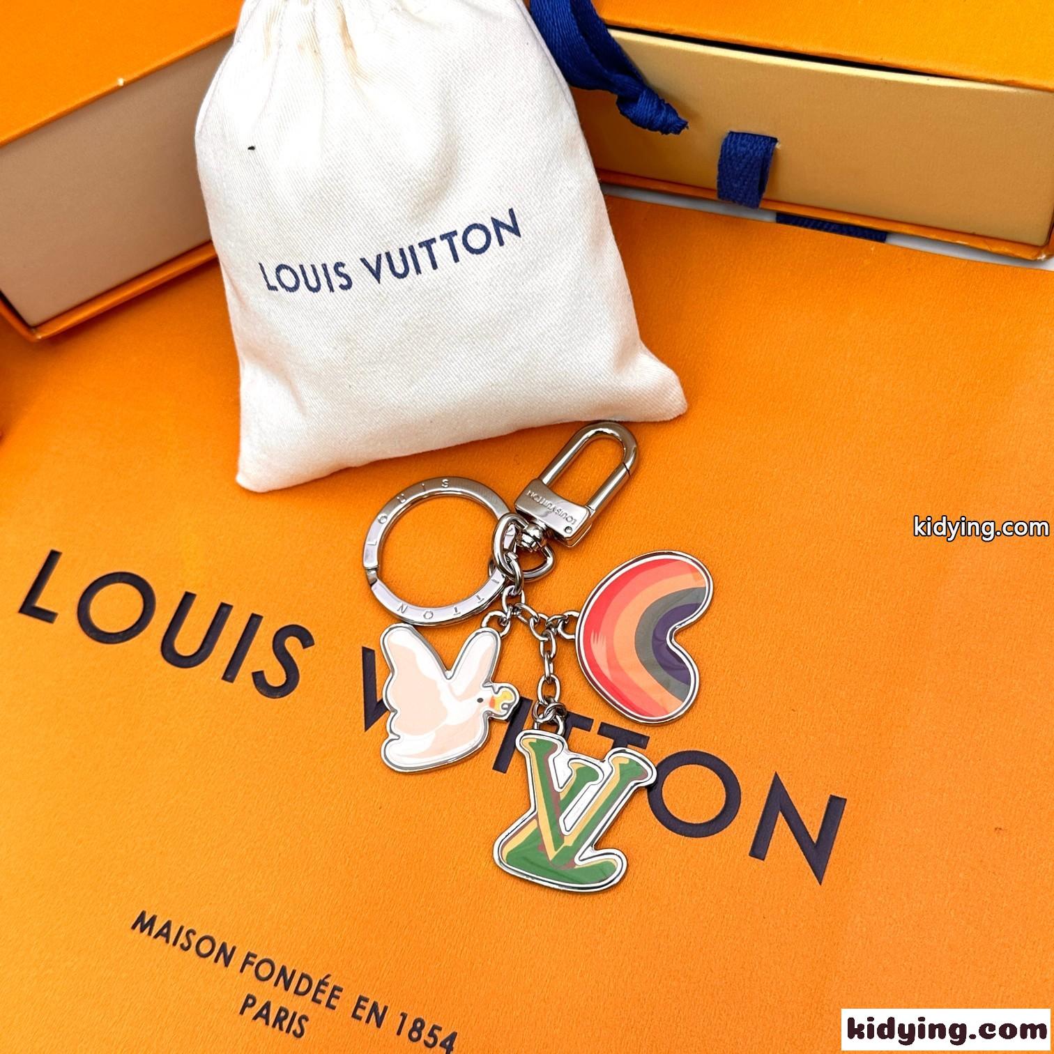 M00959 ポルト クレ・LV グッド バイブス ルイ・ヴィトン キーホルダー コピー バッグチャーム-2