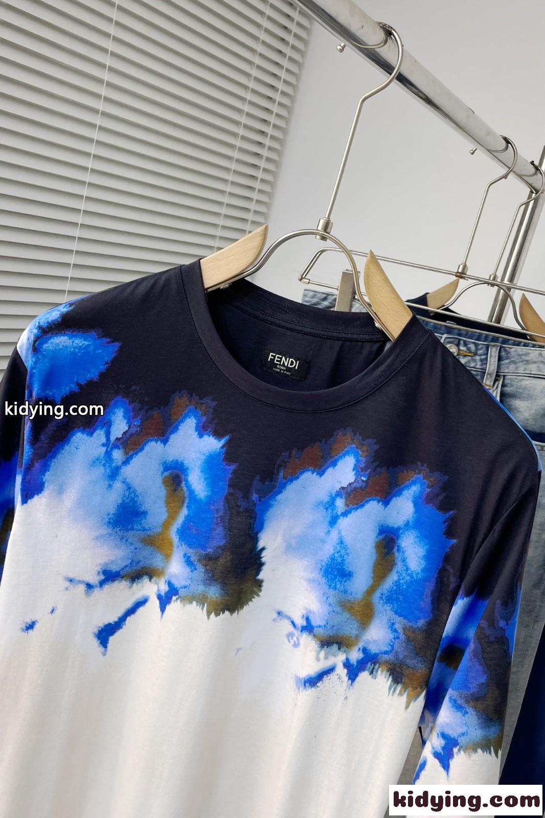 マルチカラージャージー Tシャツ フェンディ Tシャツ コピー 半袖 トップス-3