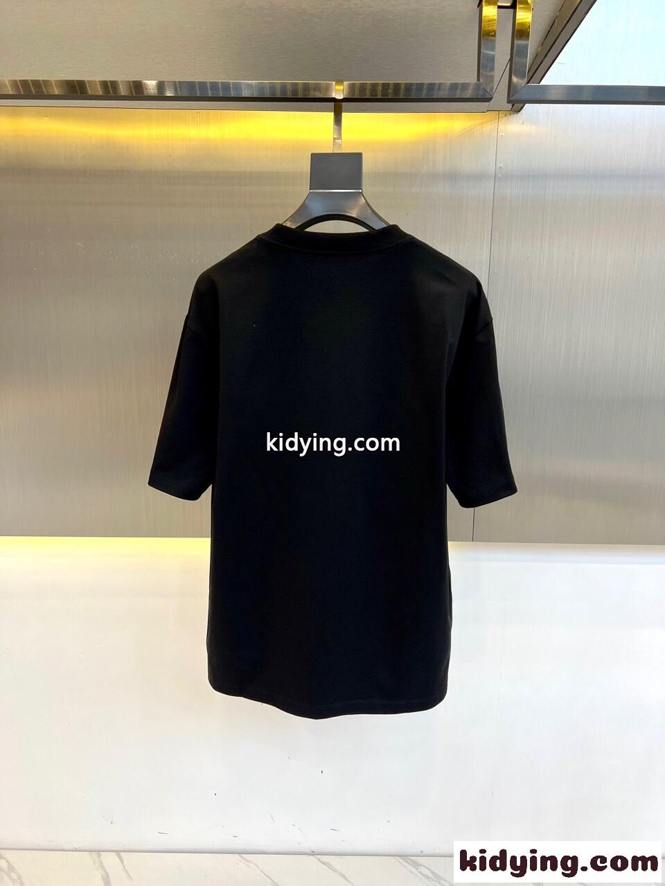 シンプル モンクレール Tシャツ コピー クルーネック 半袖Tシャツ ブラック-4